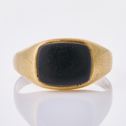 9ct Yellow Gold, Vintage, Onyx Signet Ring