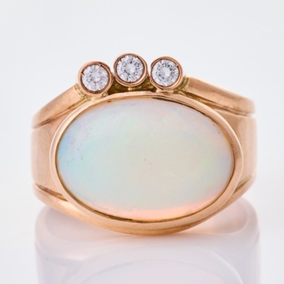 9ct Rose Gold, Vintage, 6.11ct Opal / .20ct Diamond Ring