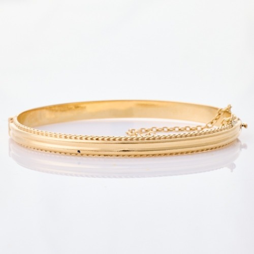 9ct Yellow Gold, Hinged, Rope Edged Hollow Bangle