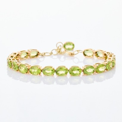 14ct Yellow Gold, 18cm Peridot Bracelet - Near new