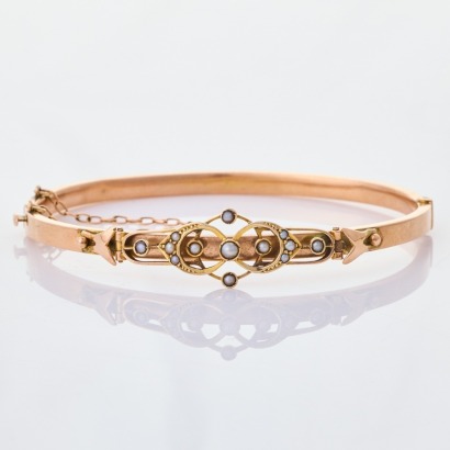 9ct Rose Gold, 1918 Antique Ewardian Style, Hinged Oval Snap Bangle, Set wtih Seed Pearls