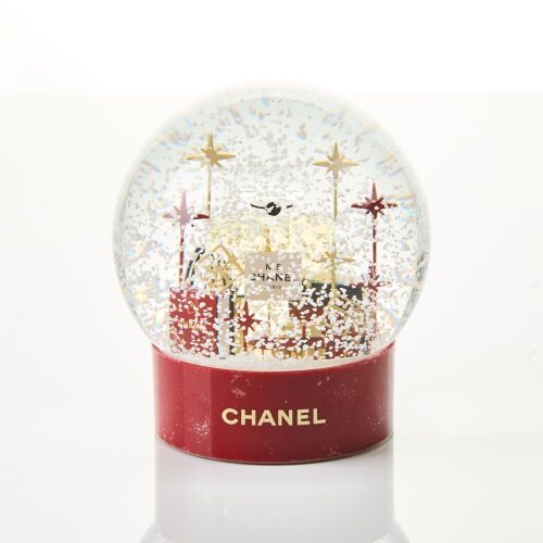 Chanel, "No. 5 " Snow Dome - VIP 2022 with Box