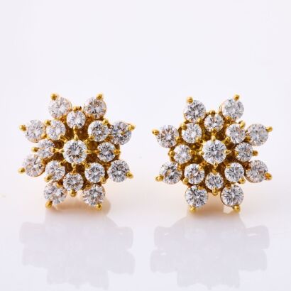 18ct Yellow Gold, 2.00ct Diamond Set Cluster Stud Earrings