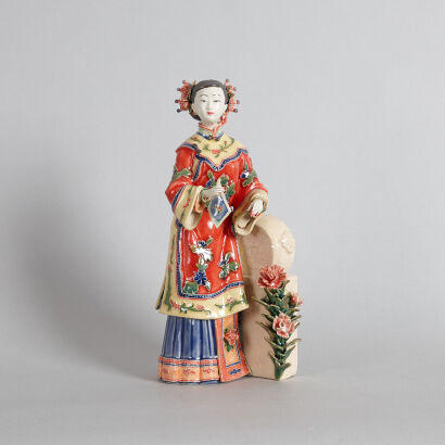 A Chinese Foshan Ceramic Chinese Lady Statue