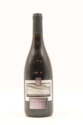 (1) 2002 Matua Valley Wairarapa Vineyard Pinot Noir