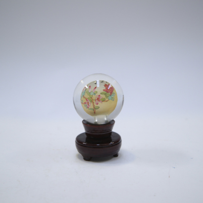 A Chinese 20th-century inside-painted 'floral' glass ornament