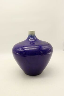 A Chinese Blue-glazed Vase