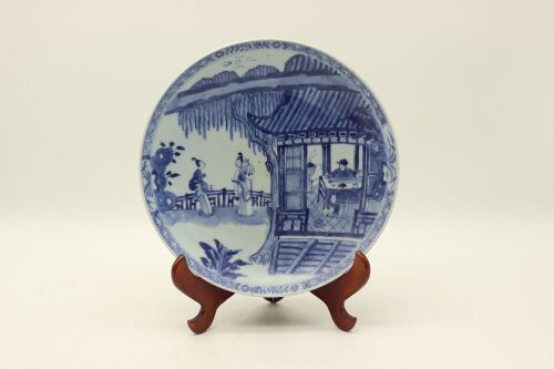 A Chinese Qing Dynasty Yongzheng Year Blue and White 'Figures' Charger
