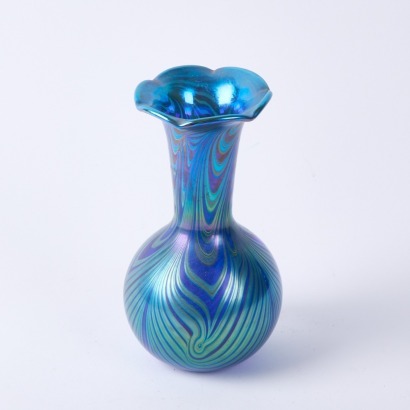 An Iridescent Swirl Glass Vase