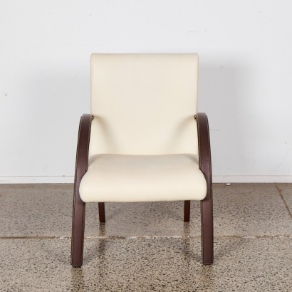 A Modern Design Curved Armed Lounge Chair