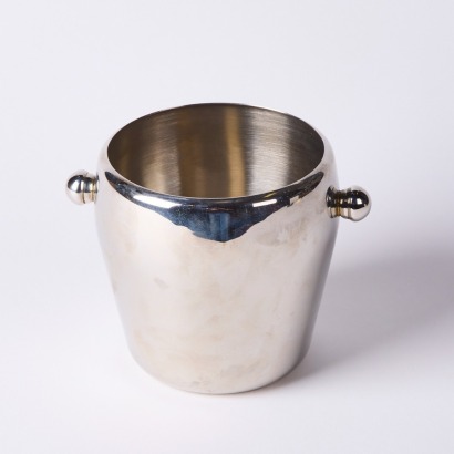 A Petite Ice Bucket