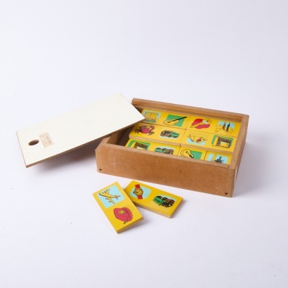 A Set of New Zealand Learning Aids Picture Blocks, 1977