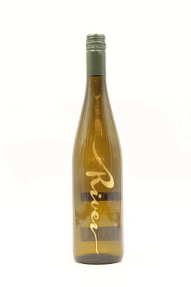 (1) 2003 Tongariro River Wines Pinot Gris, Taupo