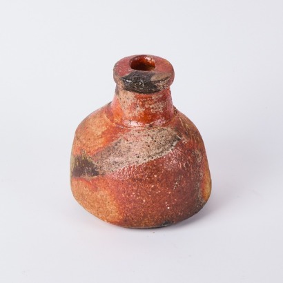 A Chester Nealie Anagama Fired Vase