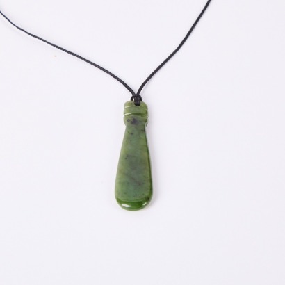 A Pounamu Pendant Necklace