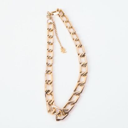 A Gold Metal Chain Link Necklace