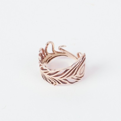 A Meadowlark Sterling Silver Peacock Feather Ring