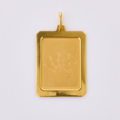 18ct Yellow Gold, Rectangular Shaped Poker Pendant
