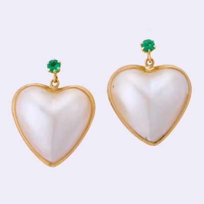 18ct Yellow Gold, Heart Shaped Mabe Pearls / Emerald, Drop Earrings