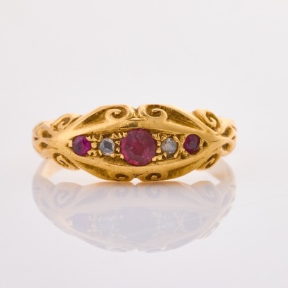 18ct Yellow Gold, Antique, Mixed Cut Ruby / Rose Cut Diamond Ring