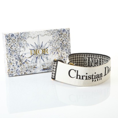 Christian Dior, Houndstooth Embroidered 30 Montaigne Canvas Shoulder Strap with Box