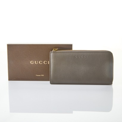Gucci, Grey Leather Zip Around Wallet with Box -As new