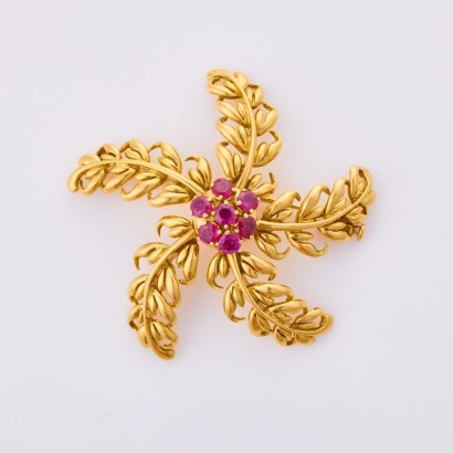 Boucheron, 18ct Yellow Gold, 1.60ct Ruby Set Brooch