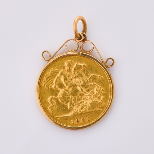 1902 Half Sovereign Coin Pendant