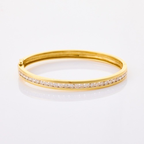 18ct Yellow Gold, 2.25ct Channel Set Diamond Hinged Bangle