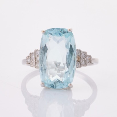 18ct White Gold, Modern, 5.31ct Aquamarine / .21ct Diamond Ring - Near new