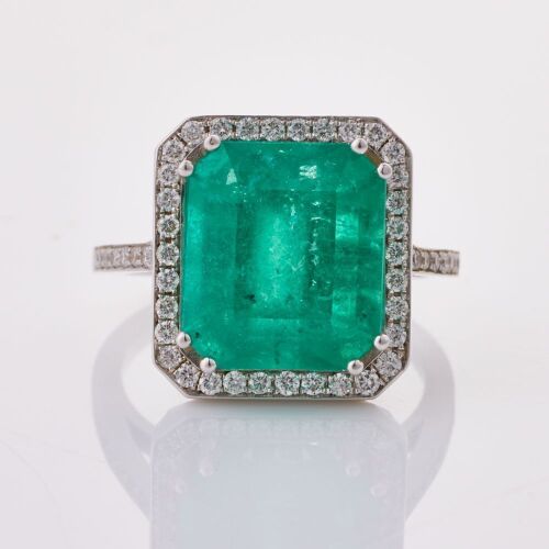 18ct White Gold, Modern, 7.42ct Emerald / .44ct Diamond Ring