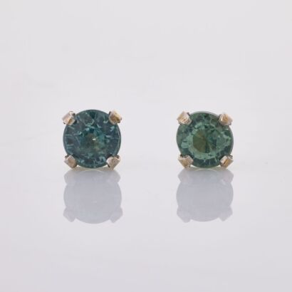 14ct White Gold, 3.90mm Light Bluish Green Sapphire Stud Earrings