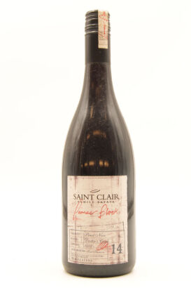 (1) 2007 Saint Clair Pioneer Block 14 Doctor's Creek Pinot Noir, Marlborough