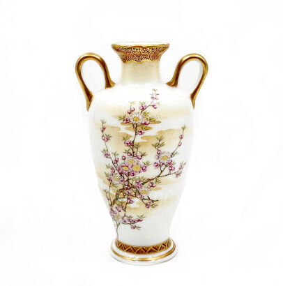 A Japanese Kutani Vase with a pair of handles