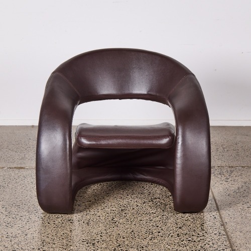 A Jaymar Tongue Chair, Canada