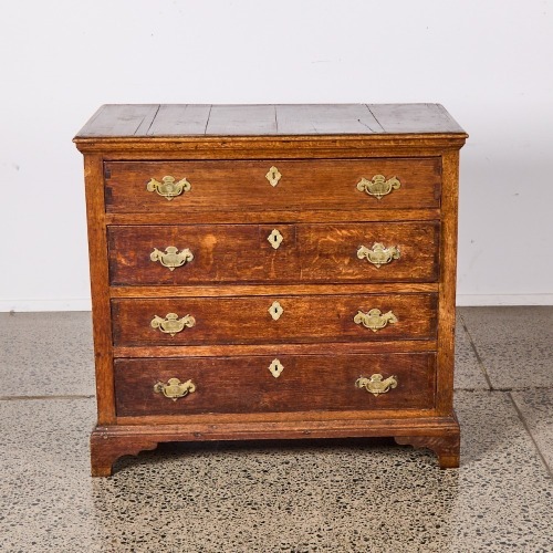 An Early Georgian Chest of Drawers