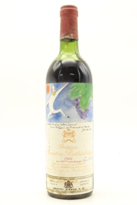 (1) 1982 Chateau Mouton Rothschild, Pauillac [JR20] [RP100] [WS98] (LMS)