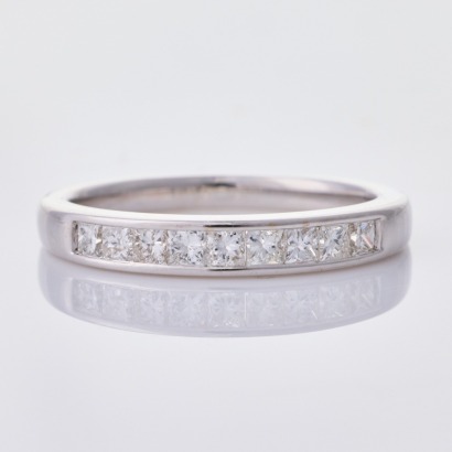 14ct White Gold, Modern, 1.00ct Princess Cut Diamond Channel Set Band