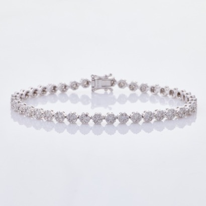 18ct White Gold, 2.70ct Diamond Flower Cluster Bracelet - As new