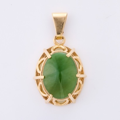 9ct Yellow Gold, Oval Cabochon Cut Greenstone Pendant