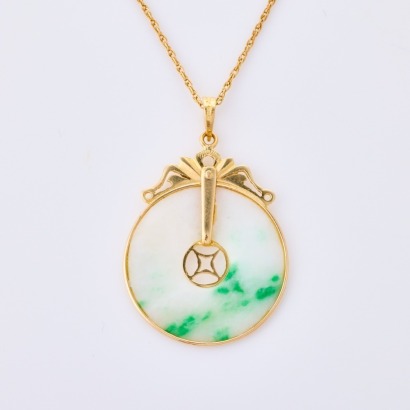 14ct Yellow Gold, Jade Pendant on 45cm, 14ct Yellow Gold Chain
