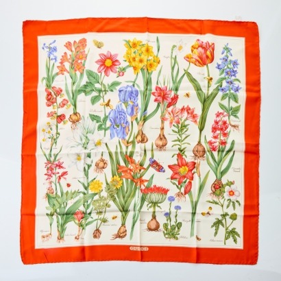 Gucci, 100% Silk Red Scarf