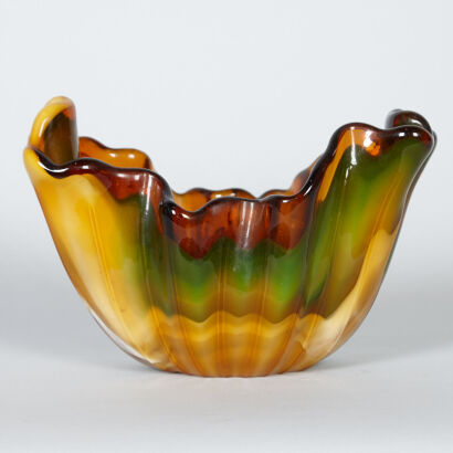 An Art Glass Handkercief Vase