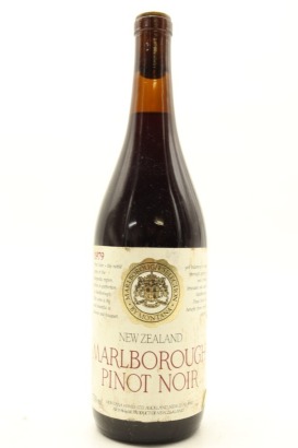 (1) 1979 Montana Pinot Noir, Marlborough