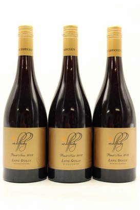 (3) 2018 Mt. Difficulty Long Gully Pinot Noir, Bannockburn
