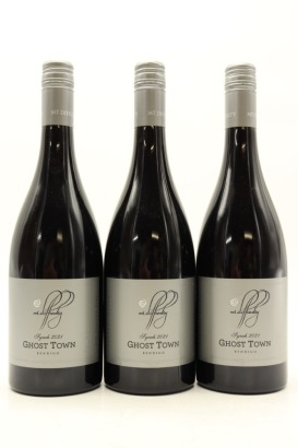 (3) 2021 Mt. Difficulty 'Ghost Town' Syrah, Bendigo