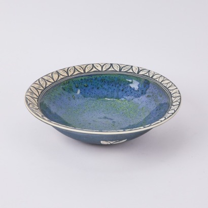 A Ross Richards Signed Whakapuaka Bowl
