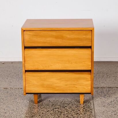 Minimalist Solid Rimu Drawers With Waterfall Sides