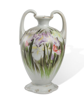 A Japanese Kutani Vase with Two Handles