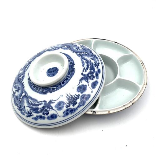 A Chinese Blue and White 'Dragon' Lidded Box